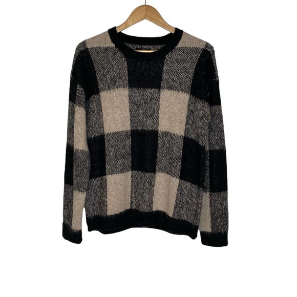 Lucky Brand Sweaters - NWT Lucky Brand Sweater size medium